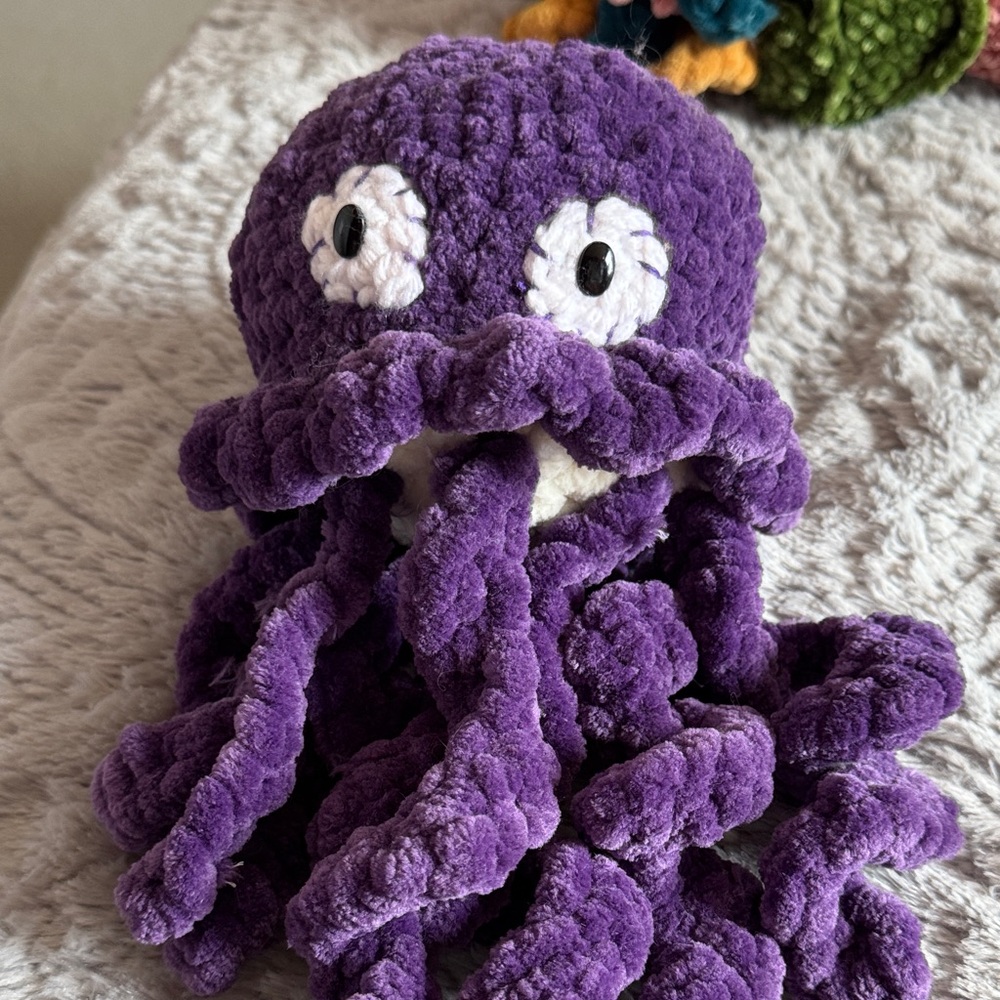 Plush Purple Octopus Toy